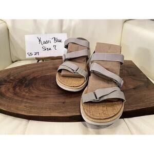 Kaari Blue Comfort Sandals Womens Size 7 Gray Adjustable Strap Casual